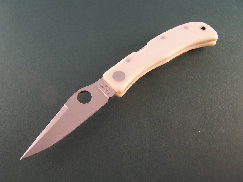 File:C34 agr baby white.jpg