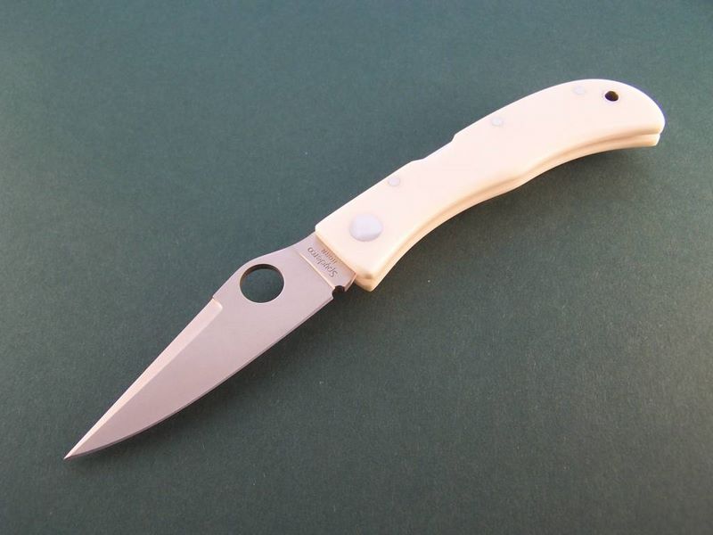 File:C34 agr white.jpg