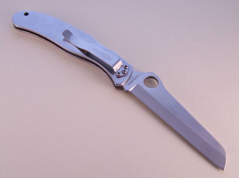 File:Mariner early rh plain clip side.jpg