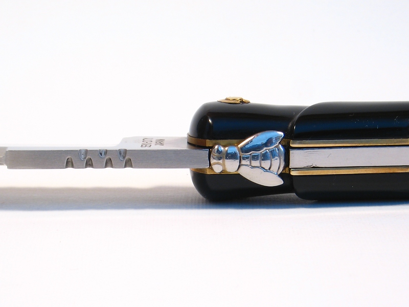 File:RL01S Ramco Laguiole 107.jpg