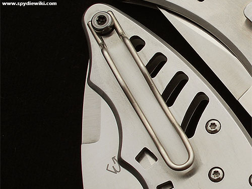 File:Spydiewiki wireclip poliwog.jpg