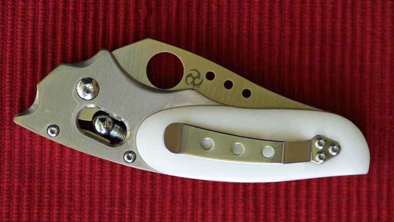 File:C114 Phoenix clip side.jpg